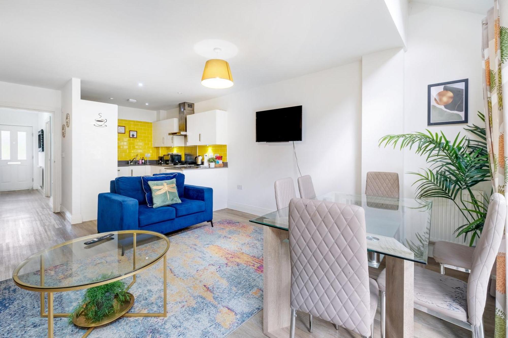Foxherne 5Bdr 3Ba Serviced House With Parking - Slough By 360Stays Eksteriør billede
