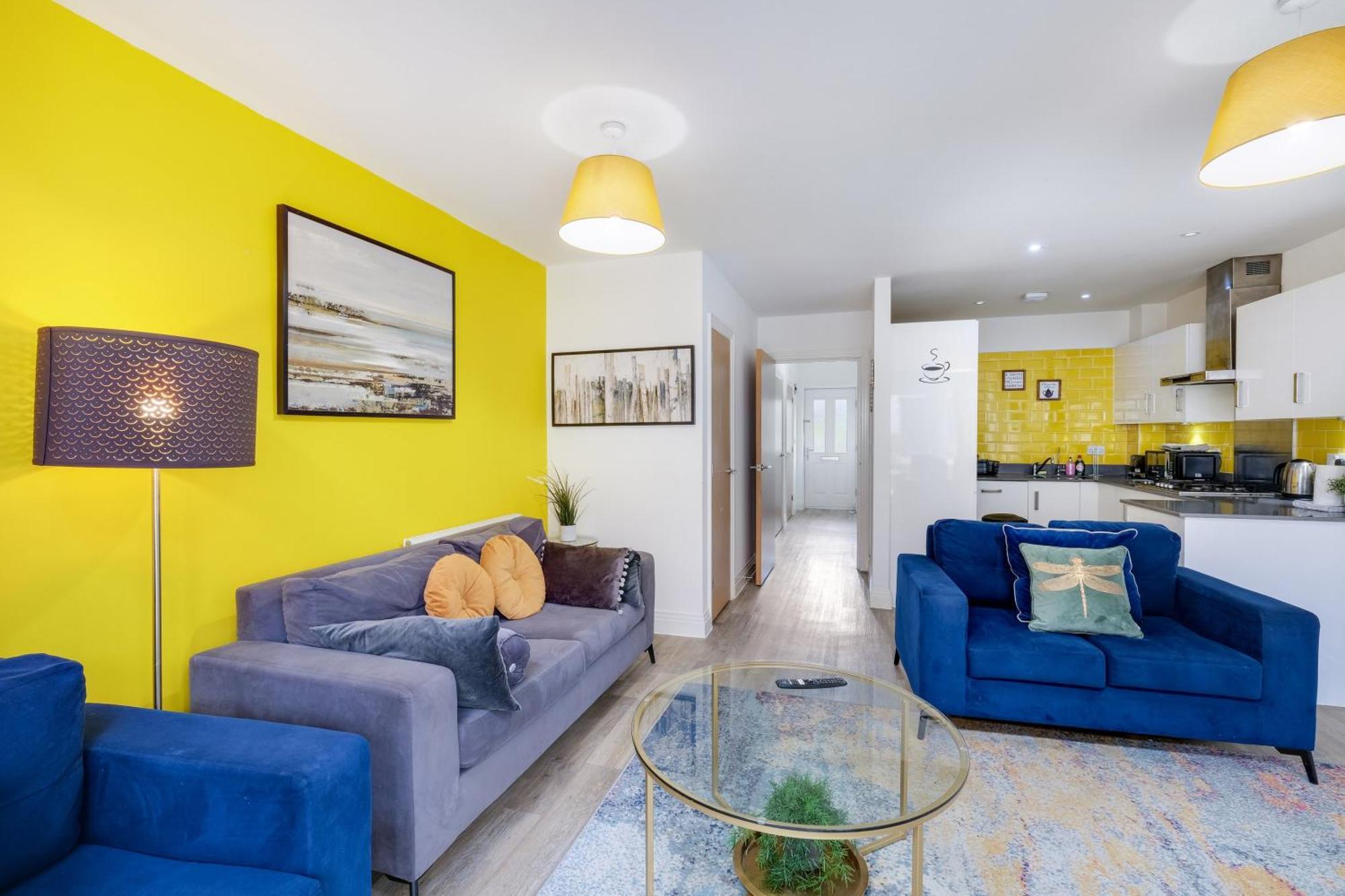 Foxherne 5Bdr 3Ba Serviced House With Parking - Slough By 360Stays Eksteriør billede